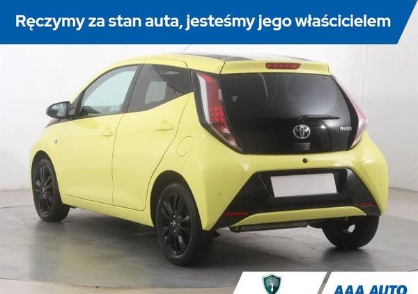 Toyota Aygo cena 43000 przebieg: 68464, rok produkcji 2016 z Poniec małe 211